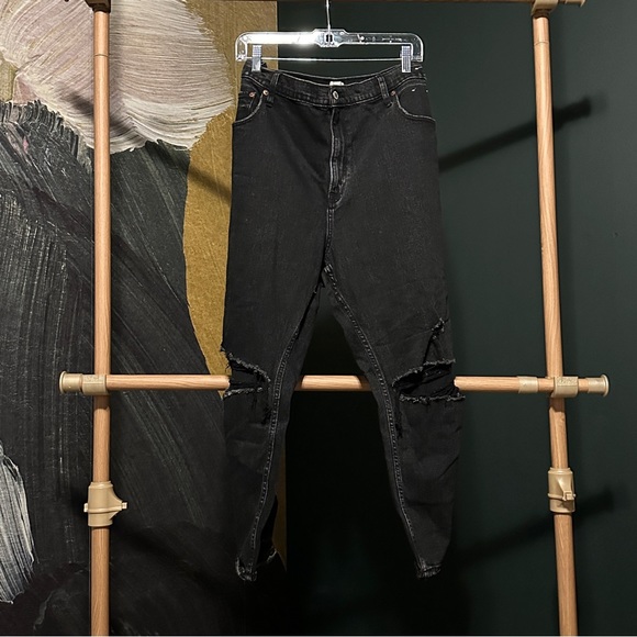 Abercrombie Ultra High Rise Ankle Straight Jeans - Picture 2 of 4